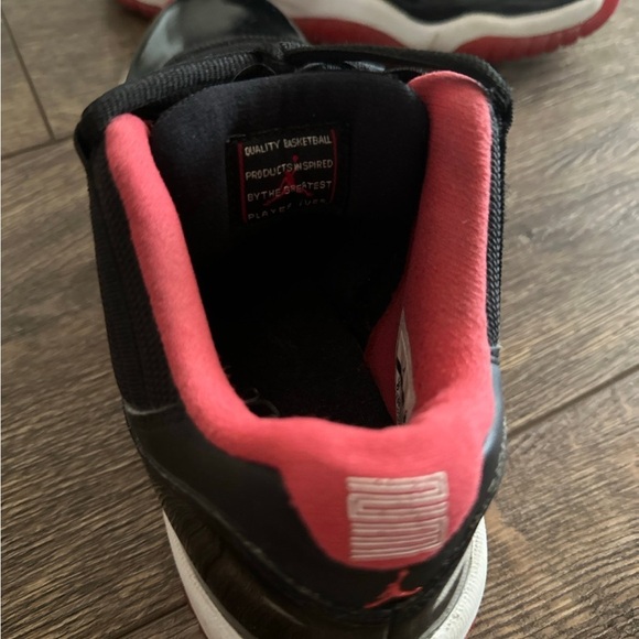 Jordan’s - Picture 7 of 9